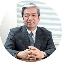 理事長　橋本俊明